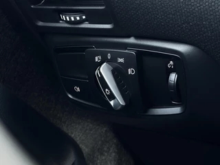 BMW i3 BMW i3 120Ah 42 kWh, PANO, NAVI, CRUISE, LED, ECC-AIRCO, CAMERA, STOELVERWARMING, LICHTMETAAL 18