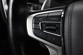 Mitsubishi Outlander Mitsubishi Outlander 2.4 PHEV Intense+ | Schuifdak | Leder | Stoel & stuurverwarming | 360 camera | Navigatie | Carplay | Full LED | Standkachel - afbeelding nr 16