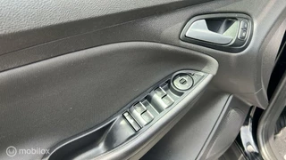 Ford Focus Ford Focus Wagon 1.0 Titanium Edition|125Pk|Trekhaak|Navi - afbeelding nr 24