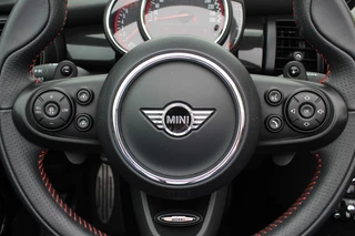 MINI Cooper Cabrio MINI Cooper Cabrio Mini 2.0 John Works Chili / Full options / Camera / JCW Package / Head-up display / DAB / Harman Kardon - afbeelding nr 28