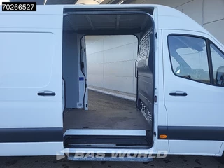 Mercedes-Benz Sprinter Mercedes Sprinter 316 CDI Automaat L3H2 Dubbele Schuifdeur Trekhaak MBUX CarPlay Camera Airco Cruise L3 14m3 Airco Trekhaak Cruise control - afbeelding nr 3