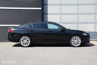 Škoda Superb Skoda Superb 1.5 TSI MHEV Business Edition Canton winterpakket - afbeelding nr 4