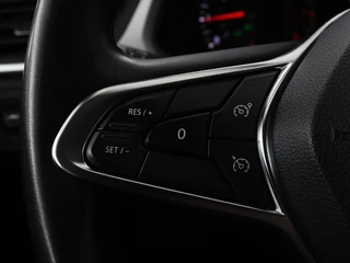 Renault Captur Renault Captur 1.0 TCe 90 Zen | Camera | Cruise control | PDC |  Full LED | Navigatie | Carplay | DAB | LMV 17 inch | - afbeelding nr 13