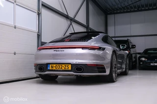 Porsche 911 Porsche 911 Coupe 3.0 Carrera | GT Silver | 992 | Schuifdak | 503PK 600NM | Apple carplay | Spyder RS velgen - afbeelding nr 5