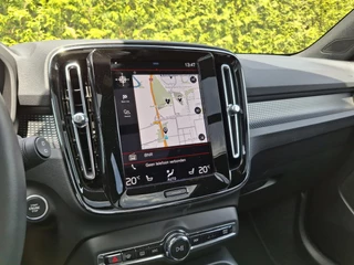 Volvo XC40 Volvo XC40 B5 AWD R-Design Panoramadak | Trekhaak | H&K Audio | 360 Camera | - afbeelding nr 25