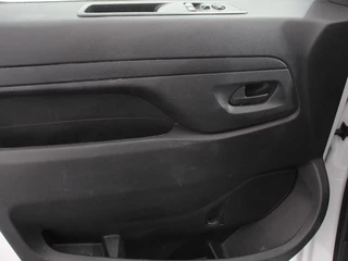 Opel Vivaro Opel Vivaro 2.0 CDTI Automaat 145 pk L3H1 Dubbele Cabine 6p Edition Navigatie Airco Bluetooth Trekhaak Betimmering Cruise Control - afbeelding nr 14