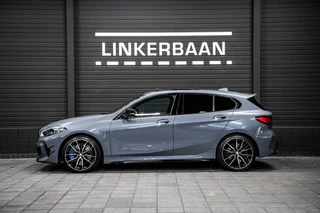 BMW 1 Serie BMW 1-serie M135i xDrive High Executive Edition | Panodak | HUD | H&K | Leder | NL auto | - afbeelding nr 13