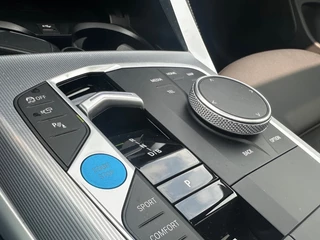 BMW i4 BMW I4 EDrive40 84 kWh M Sport 50 Jahre 5d PANO - afbeelding nr 44