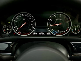 BMW 5 Serie BMW 5 Serie Touring 520i M-SPORT PANO|VIRTUAL|COMFORTSTOEL|HAAK - afbeelding nr 25