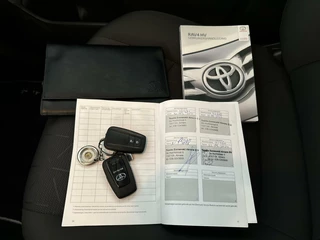 Toyota RAV4 Toyota RAV4 2.5 Hybrid Active / Orig. NL / Nieuwstaat! - afbeelding nr 36
