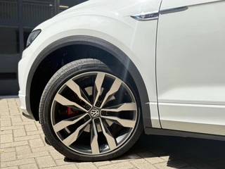 Volkswagen T-Roc Volkswagen T-Roc 2.0 TSI 4Motion R-Line Pano|Cam|Carplay - afbeelding nr 33
