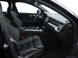 Volvo V60 Volvo V60 2.0 B4 (197 pk) Plus Dark | Nappa open grid bekleding | Electris - afbeelding nr 12