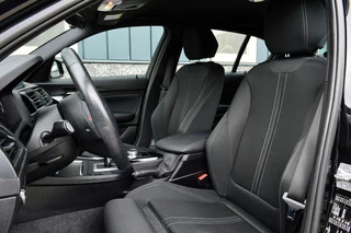 BMW 1 Serie BMW 1 Serie 118i Sport-Line Rijklaarprijs-Garantie Navigatie Led Sport Interieur Airco - afbeelding nr 12