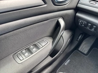 Renault Megane E-Tech Renault Megane E-Tech 1.6 ZEN NAVI/CRUISE/PDC/CARPLAY - afbeelding nr 18