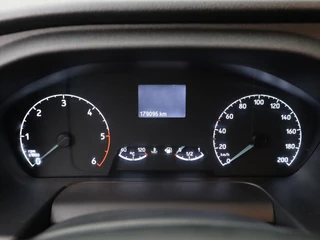 Ford Transit Ford Transit 2.0TDCi 185PK L3H2 | Kastinrichting | Trekhaak | Airco | Cruise | 3-Persoons - afbeelding nr 9
