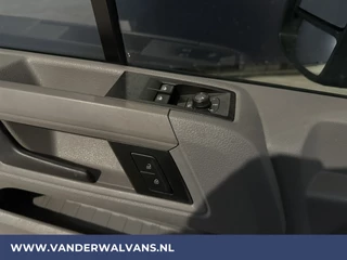 Volkswagen Crafter Volkswagen Crafter 2.0 TDI 141pk L3H3 L2H2 Euro6 Airco | Camera | Apple Carplay | Android Auto | Cruisecontrol Chauffeursstoel - afbeelding nr 15