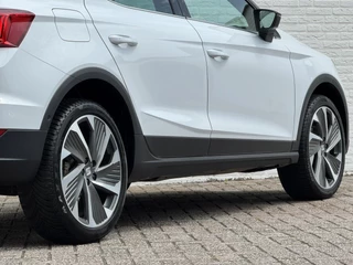 SEAT Arona Seat ARONA 1.0 TSI FR Online Led Leder/alcantara Camera Cruise Clima Afn trekhaak 18 inch+allseason - afbeelding nr 15