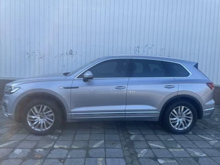 Volkswagen Touareg Volkswagen Touareg, 3.0 TSI DSG 340pk PANO LEDER CARPLAY DCC VIRTUAL '21 - afbeelding nr 3