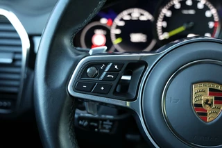 Porsche Cayenne Porsche Cayenne 3.0 E-Hybrid|360 camera|leder|Sportchrono - afbeelding nr 41