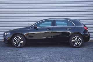 Mercedes-Benz A-Klasse Mercedes-Benz A-Klasse 250 e Luxury Sfeer verlichting / Widescreen / Camera / Carplay / - afbeelding nr 3