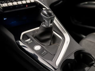 Peugeot 3008 (PANORAMADAK, APPLE CARPLAY, GROOT NAVI, 360 CAMERA, KEYLESS, LEDER, SPORTSTOELEN, GETINT GLAS, FOCAL AUDIO, ZWART HEMEL, NIEUWE APK, NIEUWSTAAT) - afbeelding nr 11