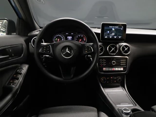 Mercedes-Benz A-Klasse *WEEKAANBIEDING* [CRUISE CONTROL, BLUETOOTH, STOELVERWARMING, SPORTSTOELEN, NAVIGATIE, HALF LEDER, NIEUWSTAAT] - afbeelding nr 8