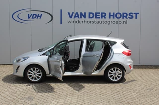 Ford Fiesta Ford Fiesta 1.0-100pk EcoBoost Titanium 5drs. Uiterst nette, luxe en zuinige Ford Fiesta. Voalautm. airco, Cruise control, Navigatie, LM wielen, Metallic lak, Parkeersensoren achter, Telefoonvoorb., Lane assist etc. - afbeelding nr 4