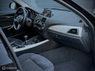 BMW 1 Serie BMW 1-serie 116i M Stoelverwarming 5drs zwart 12-2016 - afbeelding nr 19