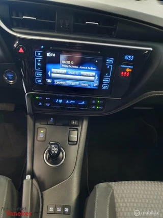 Toyota Auris Toyota Auris 1.8 Hybrid Dynamic Go|Cam|Trekhaak|Cruise|Nav|NAP - afbeelding nr 22