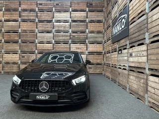 Mercedes-Benz A-Klasse Mercedes-Benz A-klasse 180 Business Solution AMG Pano Navi Clima Camera LED 19