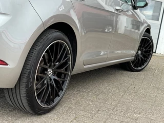 Volkswagen Golf Volkswagen Golf 1.5 TSI HL BNS R - afbeelding nr 35