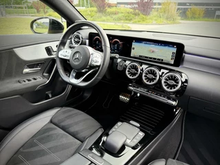 Mercedes-Benz CLA Mercedes CLA-klasse 250 e AMG CLA250e Coupe Panoramadak|Burmester®|Camera 360°|Sfeerverlichting|Head-up|Multibeam LED|Night pakket - afbeelding nr 23