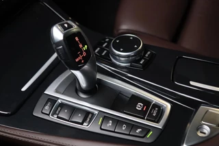 BMW 5 Serie BMW 5-serie Touring 528xi xDrive M Sport / HUD / 2x MEMORY / 360 / H&K / KEYLESS / NAP - afbeelding nr 27
