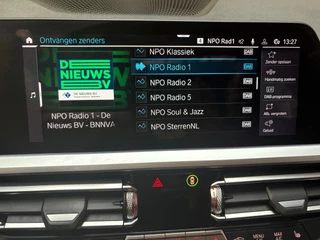 BMW 3 Serie BMW 3-serie 330e eDrive M Sport Edition Shadowline PANO Head up Navi Carplay - afbeelding nr 13