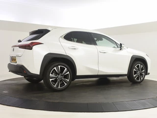 Lexus UX - afbeelding nr 11