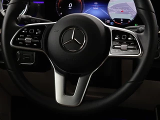 Mercedes-Benz CLA Mercedes-Benz CLA-klasse Shooting Brake 180 Luxury Line | Camera | Leder |  Sfeerverlichting | Stoelverwarming | Adaptive cruise | Navigatie | LED - afbeelding nr 9