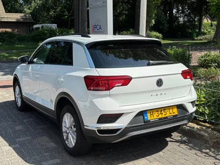 Volkswagen T-Roc Volkswagen T-Roc 1.0 TSI Style Airco/Lichtmetalen velgen/Navi/Apple Carplay - afbeelding nr 39