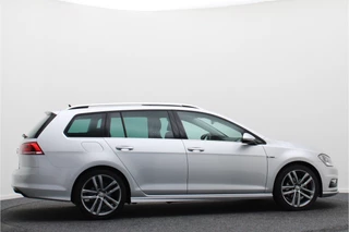 Volkswagen Golf Panoramadak, Camera, Climate, Navigatie, Bluetooth, DAB, Trekhaak, 18'' - afbeelding nr 9