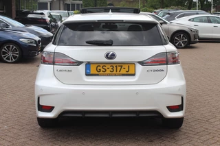 Lexus CT Lexus CT 200h 25th Edition / Camera / Schuifdak / Alcantara / Navigatie / 16'' / Getint glas / Stoelverwarming / Cruise Control - afbeelding nr 15