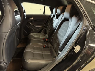 Mercedes-Benz CLA Mercedes-Benz CLA Shooting Brake 180 Business Solution Automaat | Full LED | Sportstoelen | Navi | Stoelverwarming | Camera - afbeelding nr 18
