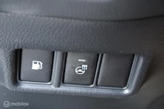 Toyota C-HR Toyota C-HR 1.8 Hybrid Executive Ultimate/Led/Trekhaak/Navi/ - afbeelding nr 28