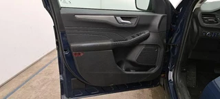 Ford Kuga Ford Kuga 2.5 PHEV Titanium 225pk | Driver Assistance Pack | Winterpack | AGR Stoelen met half leder | Trekhaak Wegklapbaar | Michelin Cross Climate - afbeelding nr 7
