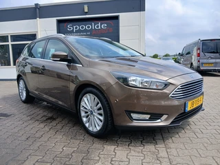 Ford Focus Wagon 1.5 Titanium/133.000Km Nap/NL Auto