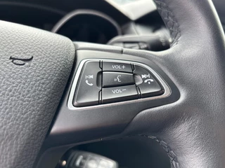Ford Focus Ford Focus 1.5 TDCI TREND AIRCO NAVI PDC. - afbeelding nr 22