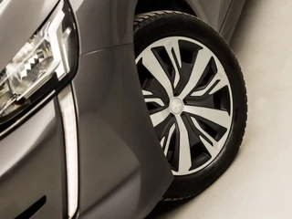 Peugeot 208 Peugeot 208 1.2 PureTech Sport (APPLE CARPLAY, GROOT NAVI, PARKEERSENSOREN, SPORTSTOELEN, LANE ASSIST, CRUISE, NIEUWE APK, NIEUWSTAAT) - afbeelding nr 30