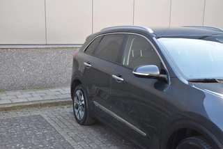 Kia e-Niro Kia e-Niro ExecutiveLine 64 kWh | Stoelverwarming/koeling | Elektrisch verstelb. bestuurdersstoel met geheugen | Draadloze telefoonlader | - afbeelding nr 43