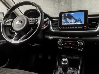 Kia Stonic (APPLE CARPLAY, GROOT NAVI, CLIMATE, ADAPTIVE CRUISE, SPORTSTOELEN, KEYLESS, CAMERA, GETINT GLAS, LM VELGEN, NIEUWSTAAT) - afbeelding nr 7