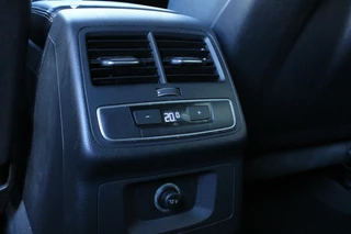 Audi A4 Audi A4 Avant 40 TFSI Launch Sport FACELIFT DEALER OH LEDER - afbeelding nr 31