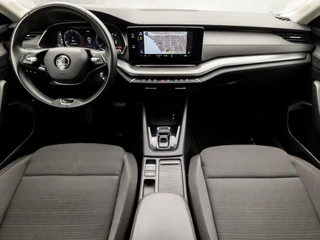 Škoda Octavia Automaat (VIRTUAL COCKPIT, APPLE CARPLAY, GROOT NAVI, CLIMATE, SPORTSTOELEN, LED KOPLAMPEN, LANE ASSIST, TREKHAAK, PARKEERSENSOREN, NIEUWE APK, NIEUWSTAAT) - afbeelding nr 6