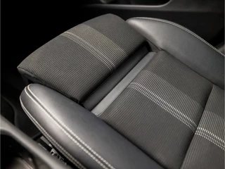 Mercedes-Benz CLA Mercedes-Benz CLA Shooting Brake 180 AMG Sport Automaat (GROOT NAVI, LEDER, CAMERA, GETINT GLAS, STOELVERWARMING, PORTSTOELEN, PARKEERSENSOREN, CRUISE, ZWART HEMEL, NIEUWE APK, NIEUWSTAAT) - afbeelding nr 27